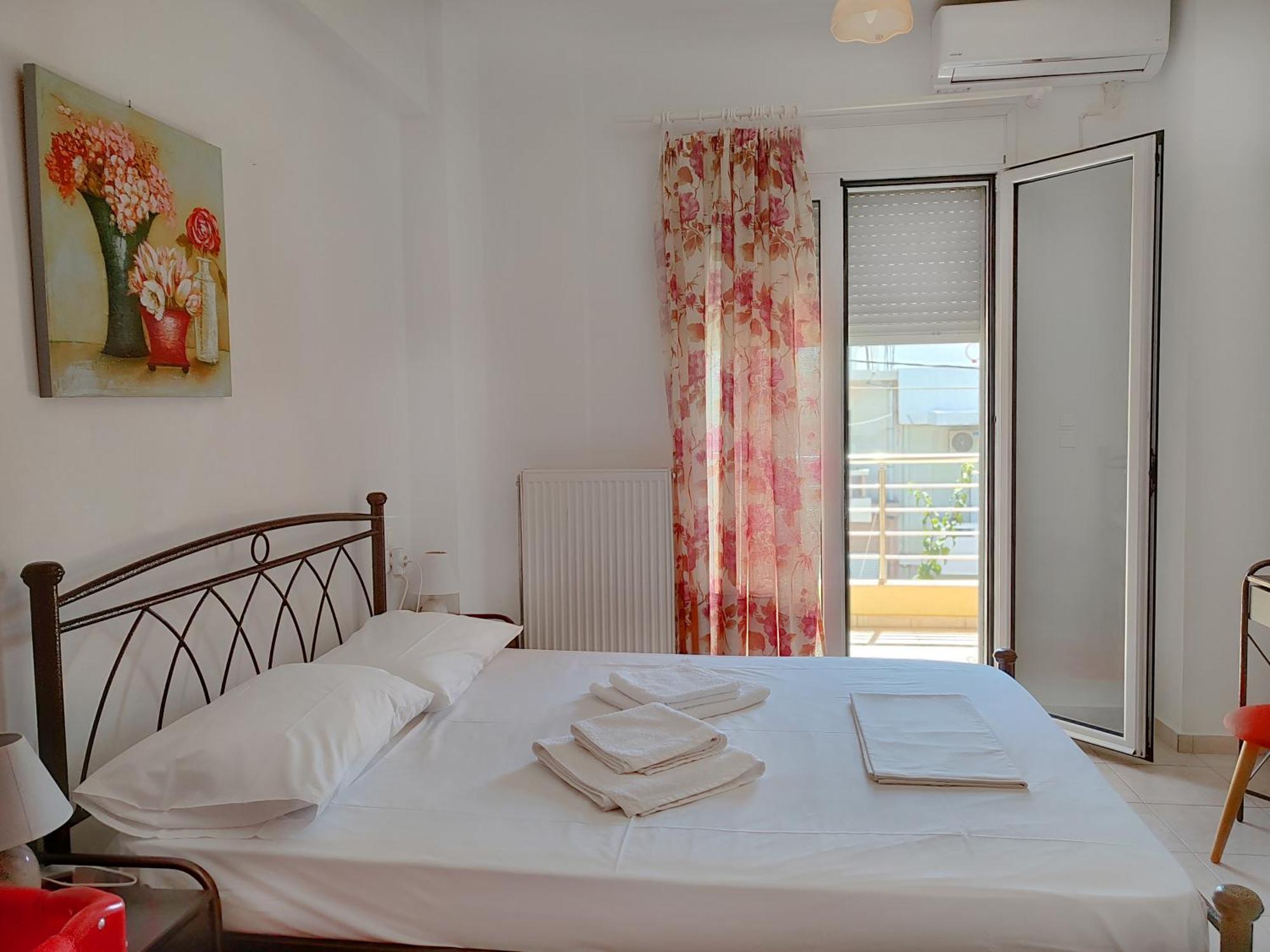 Georgia'S Family Apartment イラクリオン エクステリア 写真