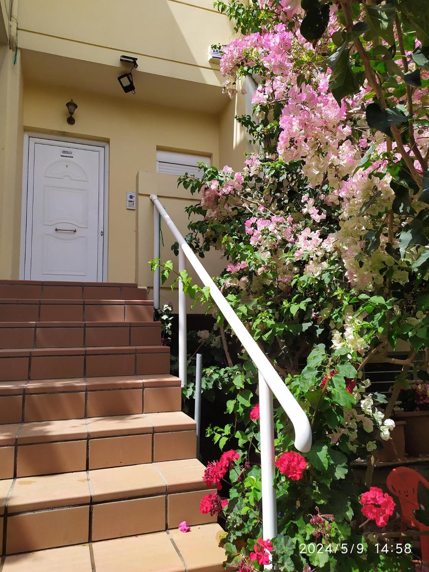 Georgia'S Family Apartment イラクリオン エクステリア 写真